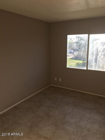 Foto del edificio - 4623 E Southgate Ave