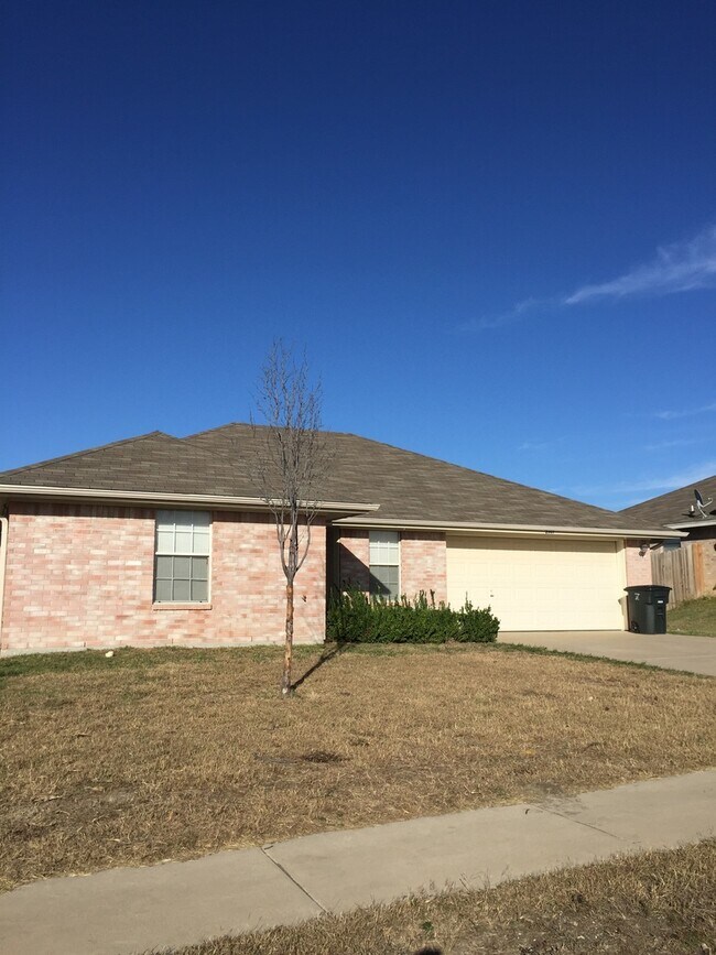 Foto del edificio - All Tile