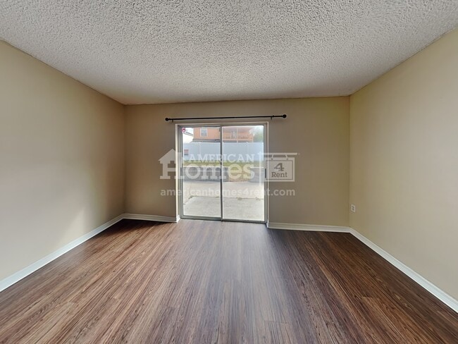 Building Photo - 866 Welch Hill Circle