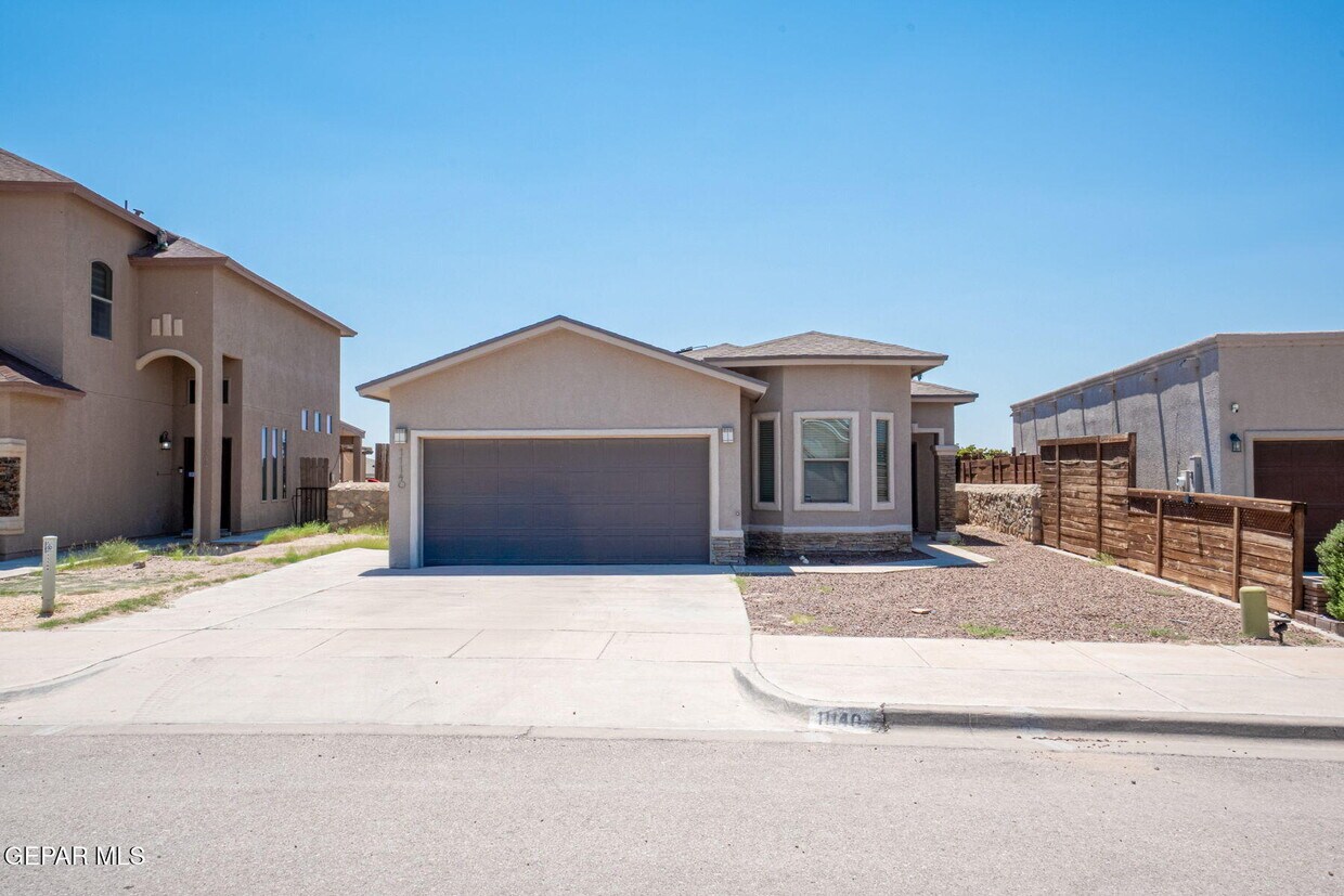 Foto principal - 11140 Catherine Slutter Ln