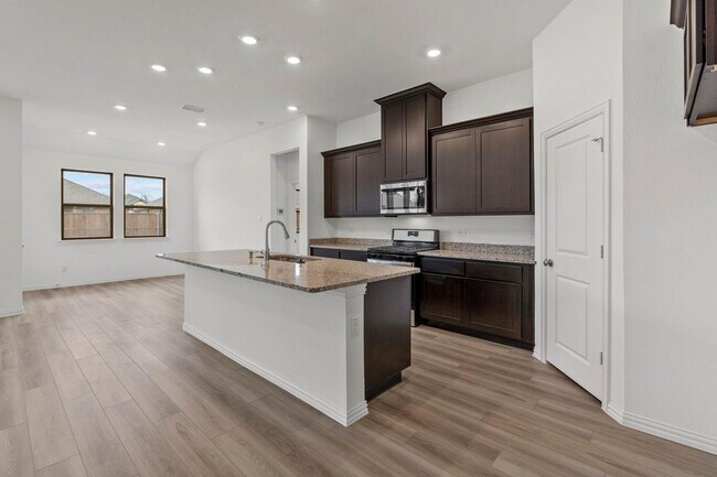 Building Photo - New Home in Meadow Run – Available for Lease!