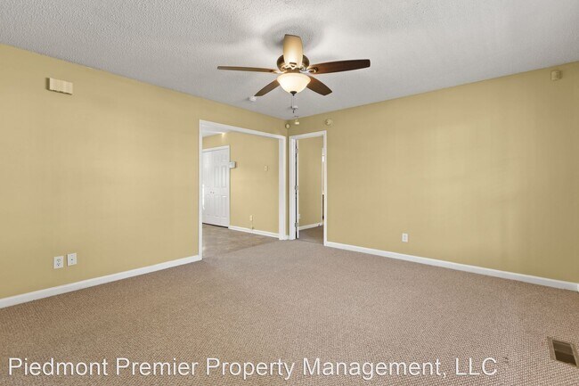 Foto del edificio - 3 br, 2 bath House - 1560 Billy Dr