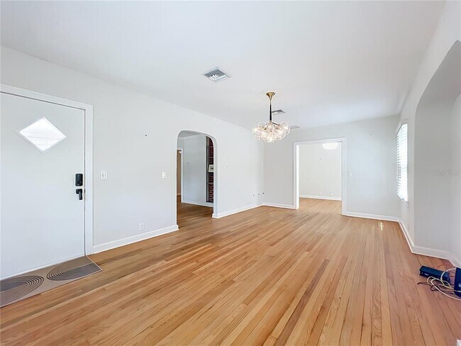Foto del edificio - 1607 Delaney Ave