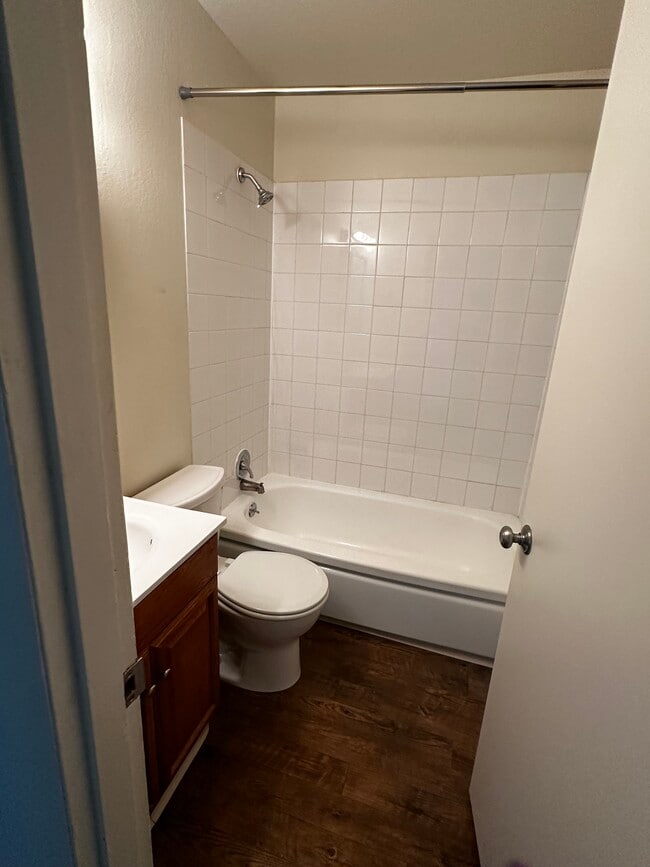 Building Photo - 1101 Eagle St