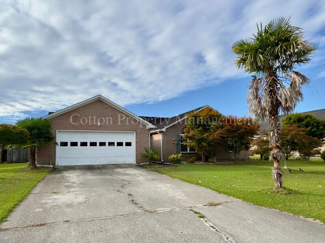 Foto principal - 3BR/2FB.$2300 per month