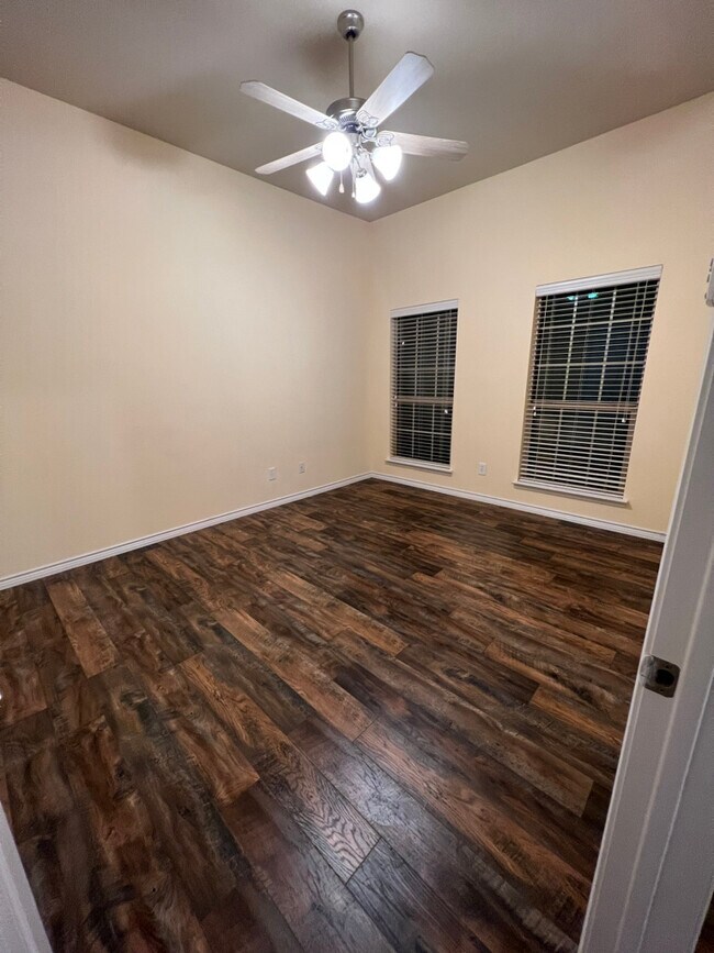 Building Photo - 2129 Colby Ln