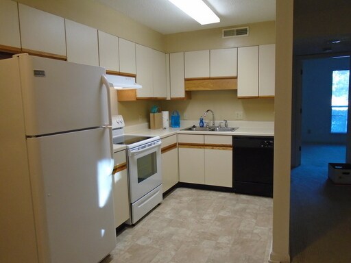 Building Photo - 1110 Ladys Slipper Ct