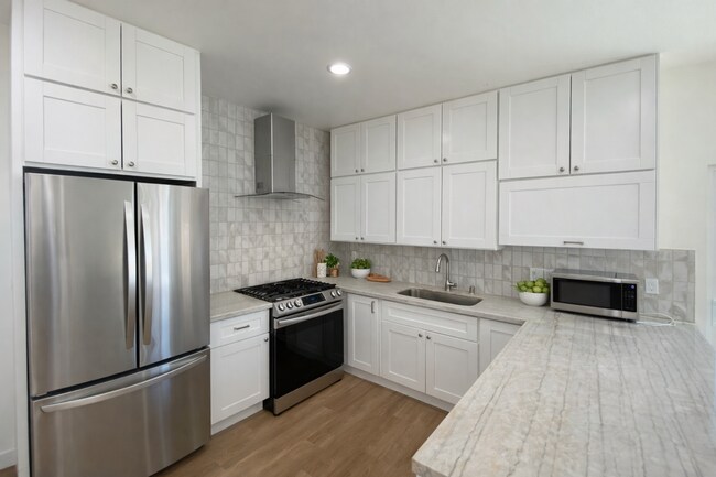Foto del edificio - Newer Build! 4BD/2BA on 63rd (Lease out, pending signatures. Check back in a few days!)