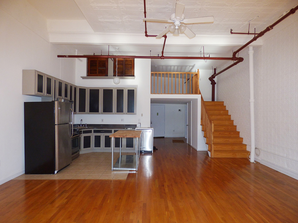 Primary Photo - 261 Lexington Ave