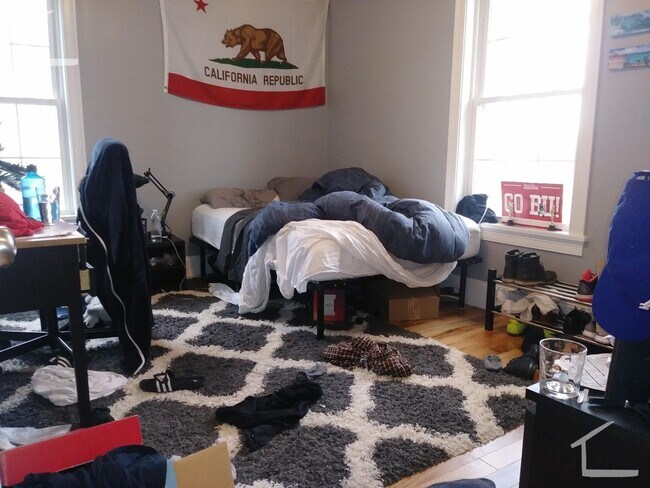 Building Photo - 4 BED 2 BATH IN ALLSTON!!!!!