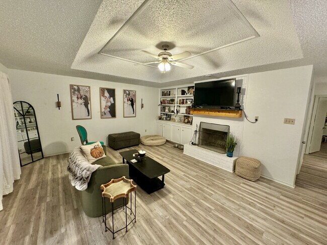 Foto del edificio - 2 bedroom 2 bath 2 car garage in Kings Park, Lubbock