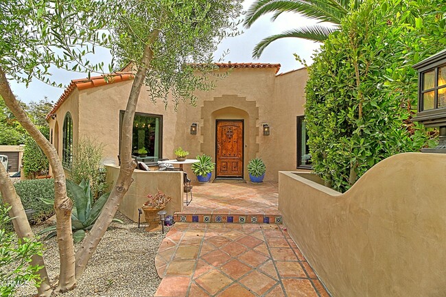 Building Photo - 28 Encinal Pl