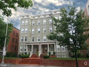 Building Photo - 1324 Euclid St NW