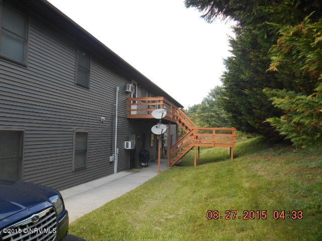Building Photo - 5602-5604 Thornspring Church Rd