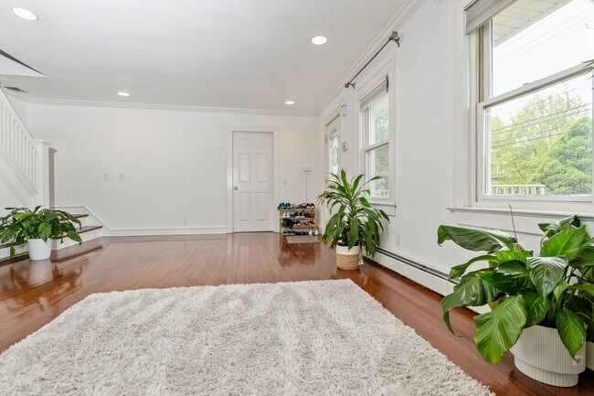 Building Photo - 111 Herbert Ave