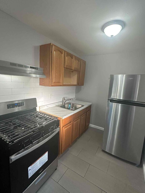 8 Monmouth Ave Unit 9, Freehold, NJ 07728 Room for Rent in Freehold, NJ