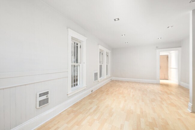 Building Photo - 997 14th St