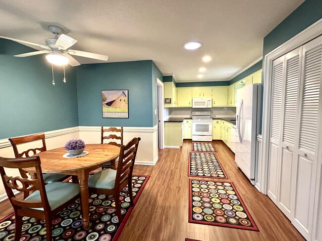 Building Photo - 4 St Andrews Way