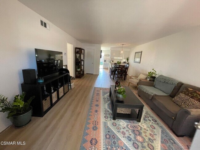 Foto del edificio - 8632 Henderson Rd