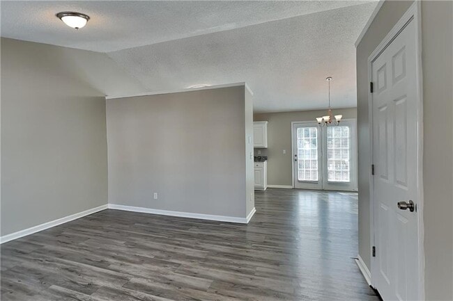 Building Photo - 1965 Racquet Club Cir NW