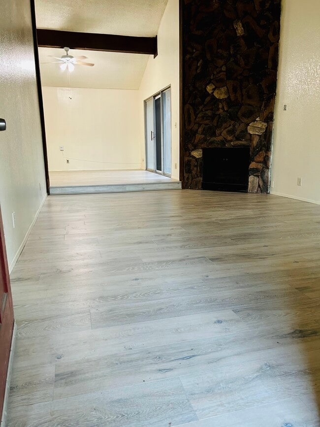 Foto del edificio - 2930 Lerwick Rd