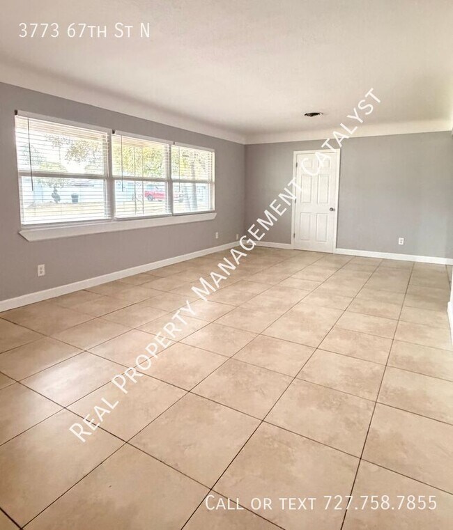 Foto del edificio - 3773 67th St N