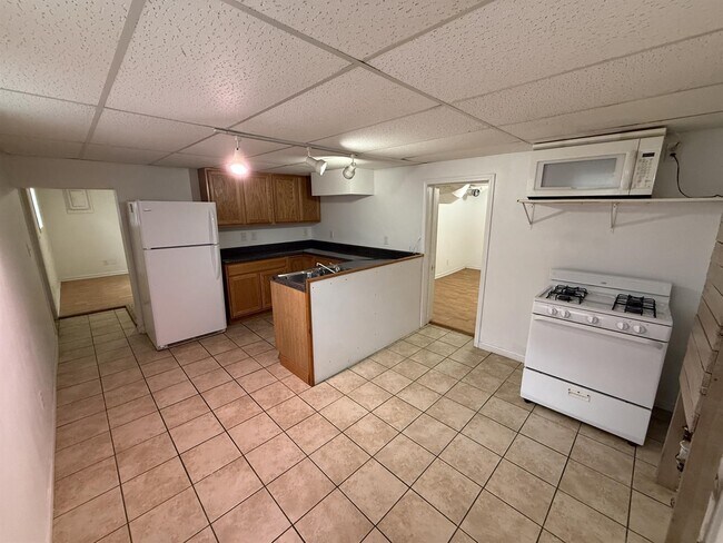 Foto del edificio - 617 N Johnson St