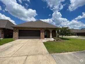 Building Photo - 629 Northbrook Dr