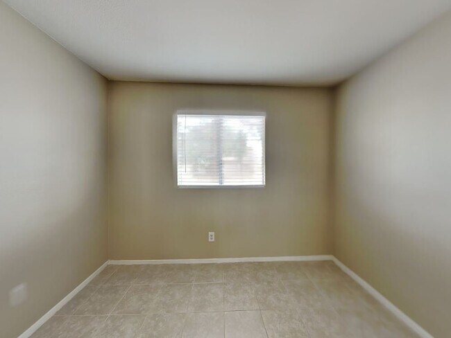 Foto del edificio - 3122 S Penrose Ct