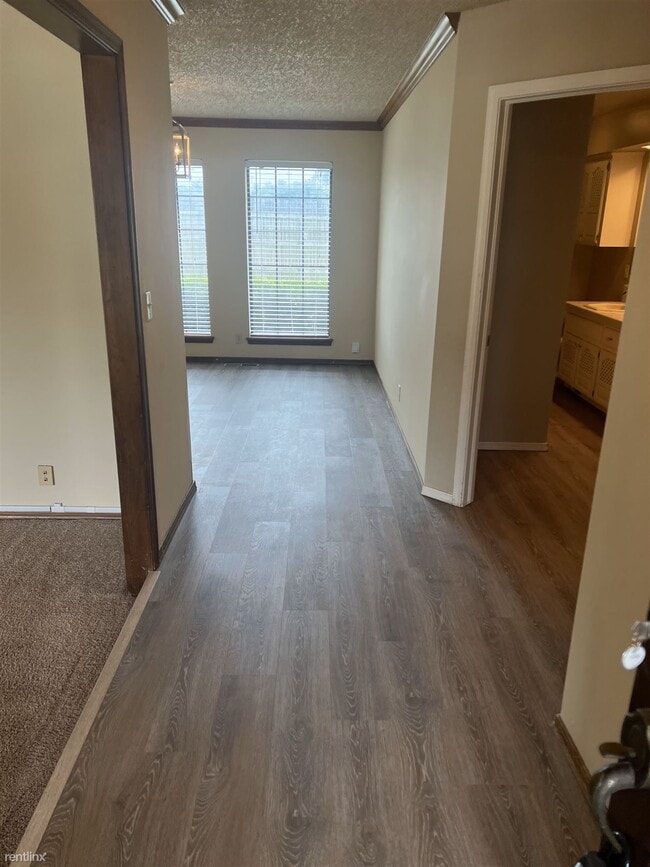 Building Photo - 3 br, 2 bath House - 506 W 115th Ct