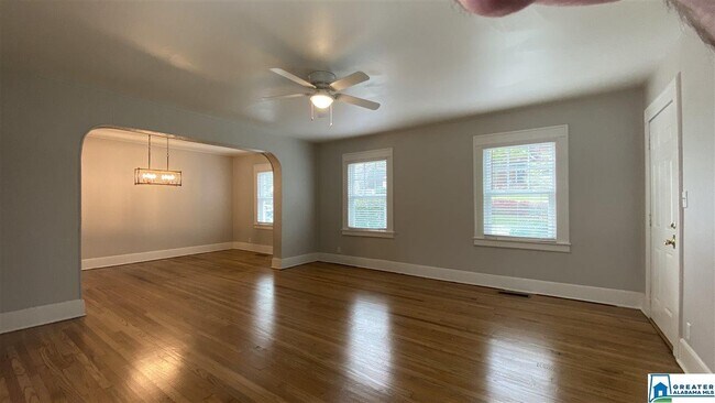 Building Photo - 1087 Columbiana Rd