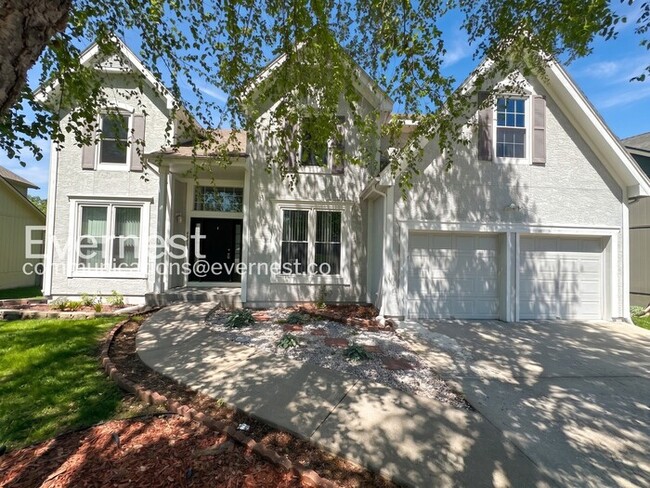 Building Photo - 6230 W 155th Terrace