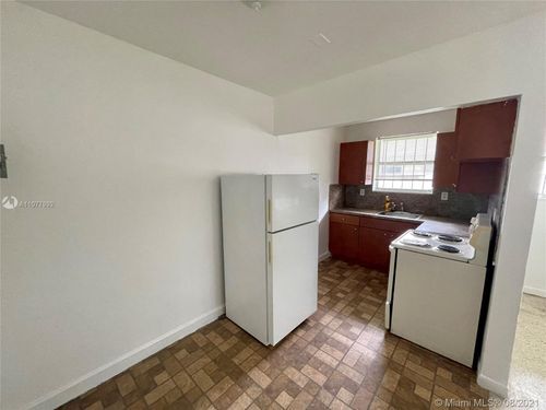 Foto del edificio - 3110 NW 135th St