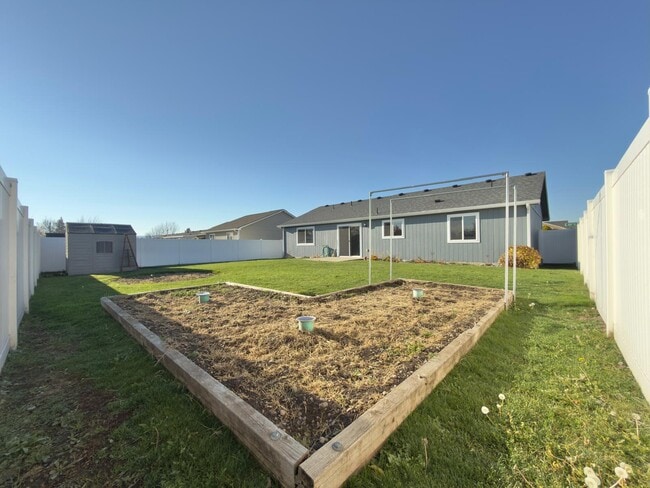 Foto del edificio - 1316 Robie Ln