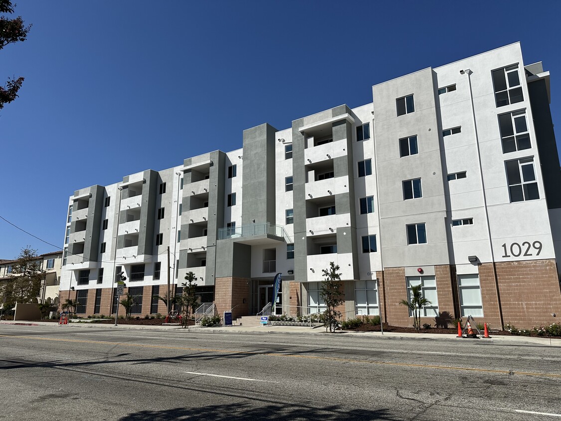 Primary Photo - Seagate Homes Apartments