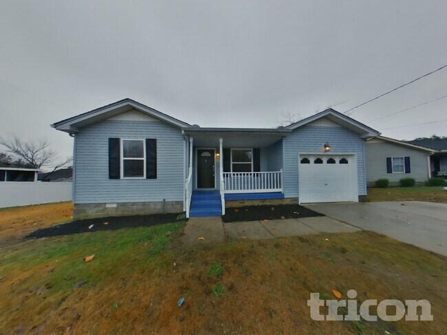 Building Photo - 362 Park Ct N