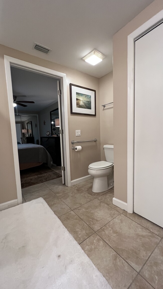 Foto del edificio - 3347 Lighthouse Point Ln