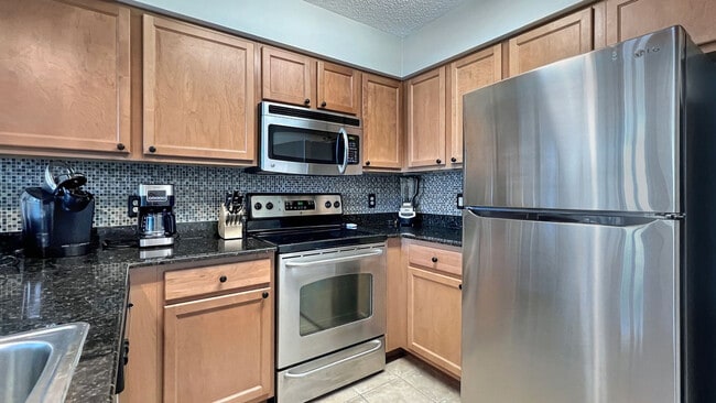 Building Photo - 1707 Perrin Dr