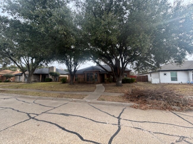 Building Photo - 2406 Brownlee Blvd