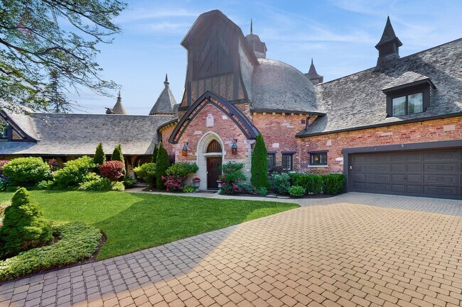 Foto del edificio - 570 Hathaway Cir