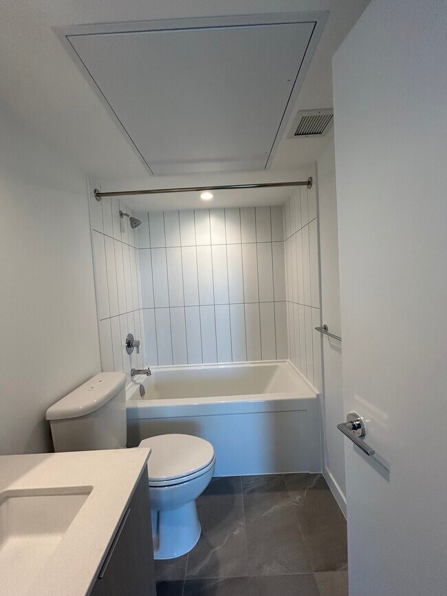 Photo du bâtiment - 551 Emerson St