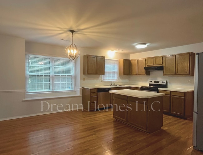 Building Photo - 9924 Ridgemore Dr