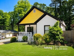 Building Photo - 1316 Plaza Ave SW