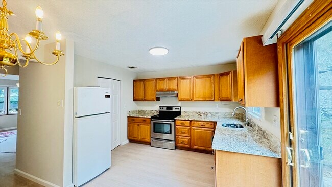 Foto del edificio - 37 Goodwin Ave