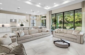 Building Photo - 8533 Ganton Dr