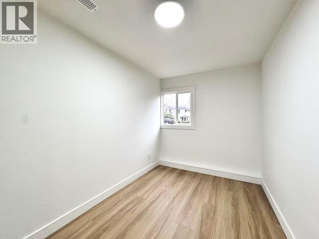 Building Photo - 4720 Ashbury Pl