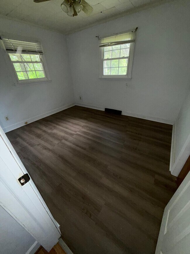 Foto del edificio - 310 Bruce St