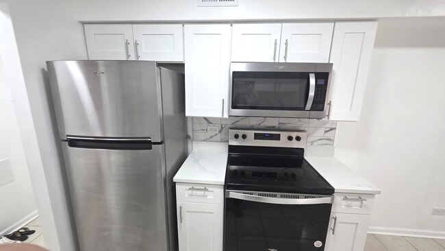 Building Photo - 1001 Buccaneer Dr