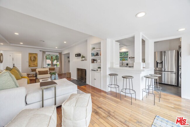 Foto del edificio - 3964 Goodland Pl