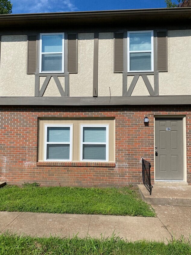 Primary Photo - 51 Gillman Ln